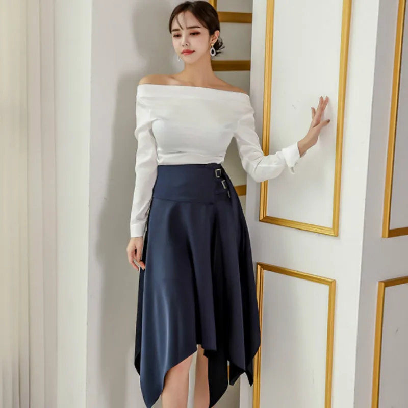 Осенние женские костюмы из двух предметов белая блузка с воротником лодочкой