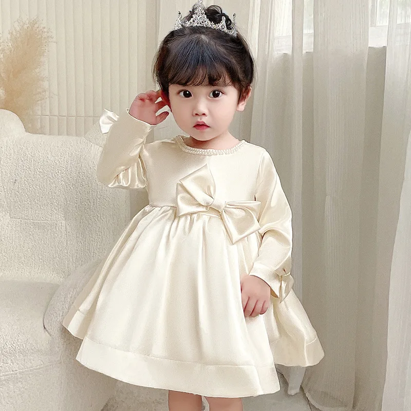 

Cute Satin Pearls Round Neck Flower Girl Wedding Dress Tieknot Tea Length Long Sleeves Mini Pageant Fluffy Birthday Ball Gowns