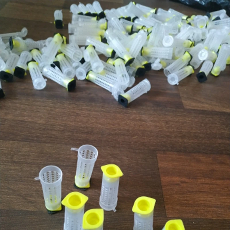 60 Pcs 78 Mm Bee Queen Cage Protection Queen Wang Bee Cage Anti-Bite Protection Cover Bee Equipment Beekeeping Tools Insectary B