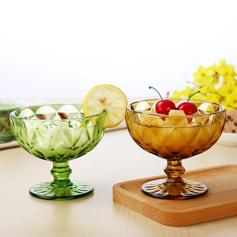 

4Pcs/lot Carved Glass Ice cream Glasses Retro Colorful Embossed Red Wine Glass Wedding Party Champagne Cups Bar Tools