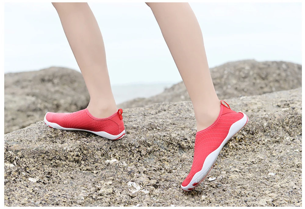 TaoBo/ г.; модная мягкая водонепроницаемая обувь; летняя дышащая обувь; Мужские Пляжные шлепанцы; женские сандалии для речного моря; носки для плавания и дайвинга