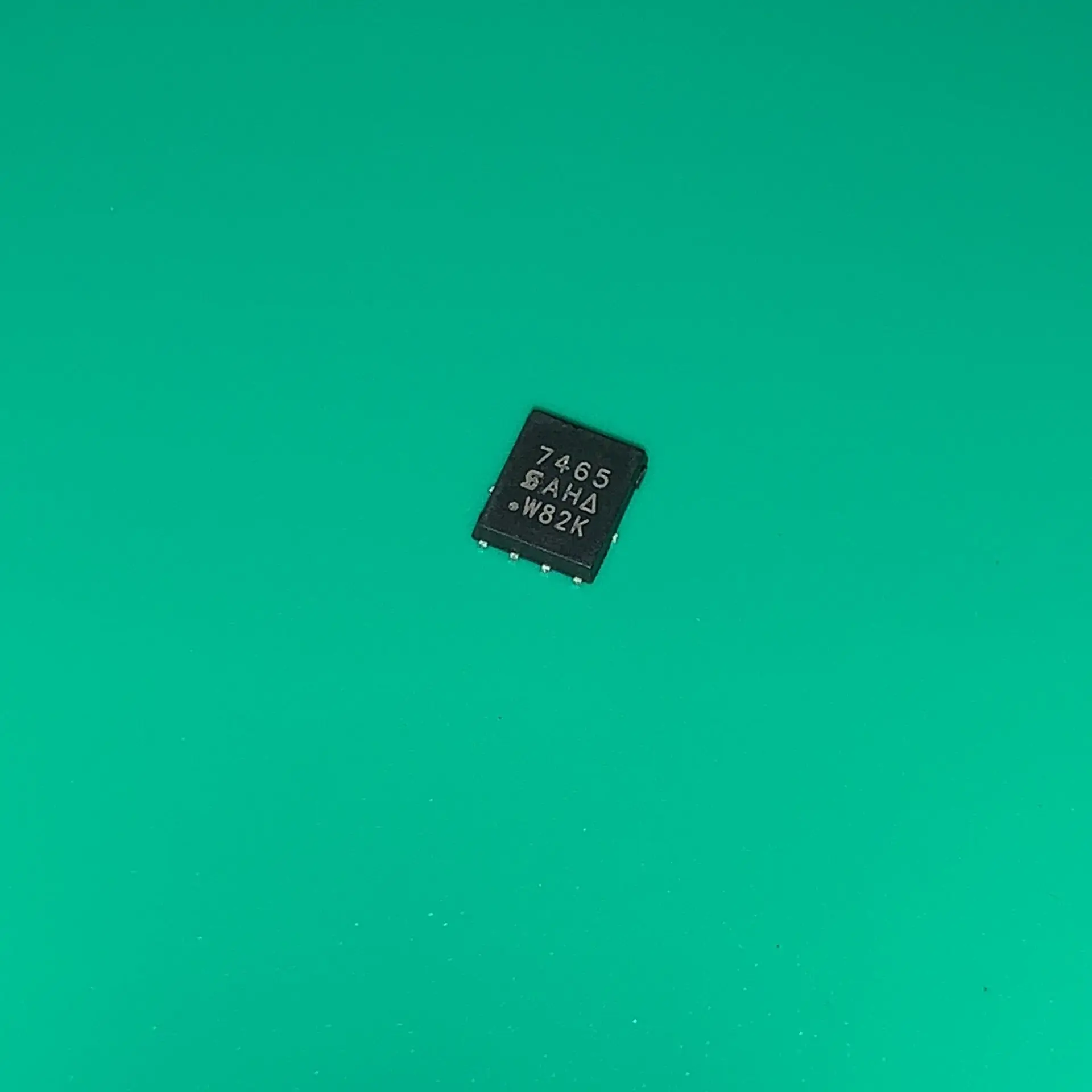5 шт./лот SI7465DP T1-E3 QFN8 SI 7465 DP-TI-E3 MOSFET P-CH 60V 3.2A ппак SO-8 SI7465DP-T1-E3 SI7465DPT1E3 SI7465D P-T1-E3 |