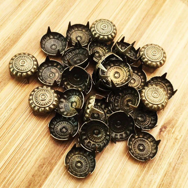 100/200PCS Round Metal Bronze Four Fastener Brads Spikes Scrapbooking Embellishment Crafts Pushpin Studs Decoration 11mm WD0274 metal brads
