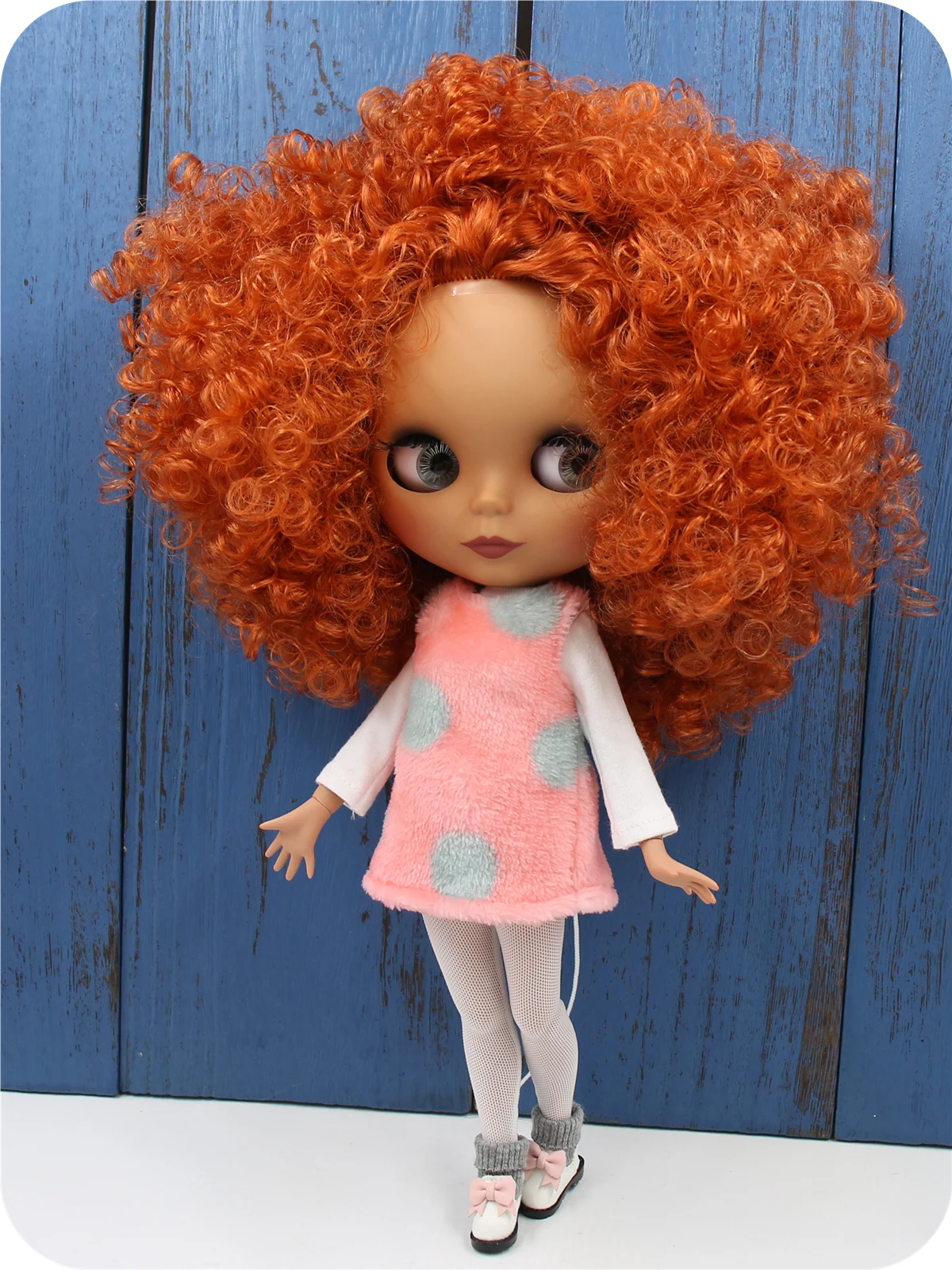 Betty – Premium Custom Neo Blythe Doll with Ginger Hair, Dark Skin & Matte Cute Face 2