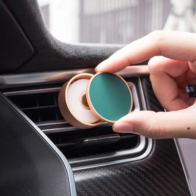 

Cross Border New Products Daily Lab Car Mounted Fragrance Long-lasting Light Fragrance Air Outlet Clip-on Magnetic Sucker Automo