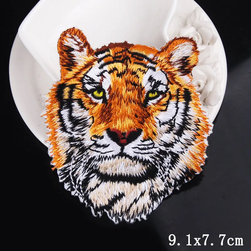 PE2590CT DIY дикие животные патч железные нашивки на одежду вышитые нашивки для одежды патч пошив одежды аксессуары для одежды - Цвет: PE2590CT