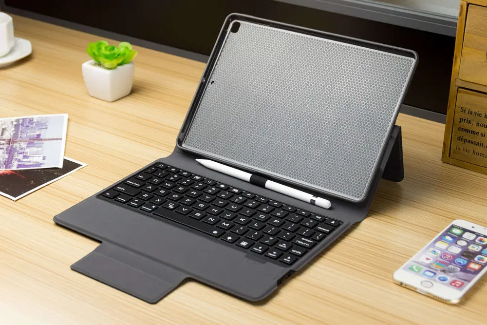 F13-backlit-Keyboard-case-m1
