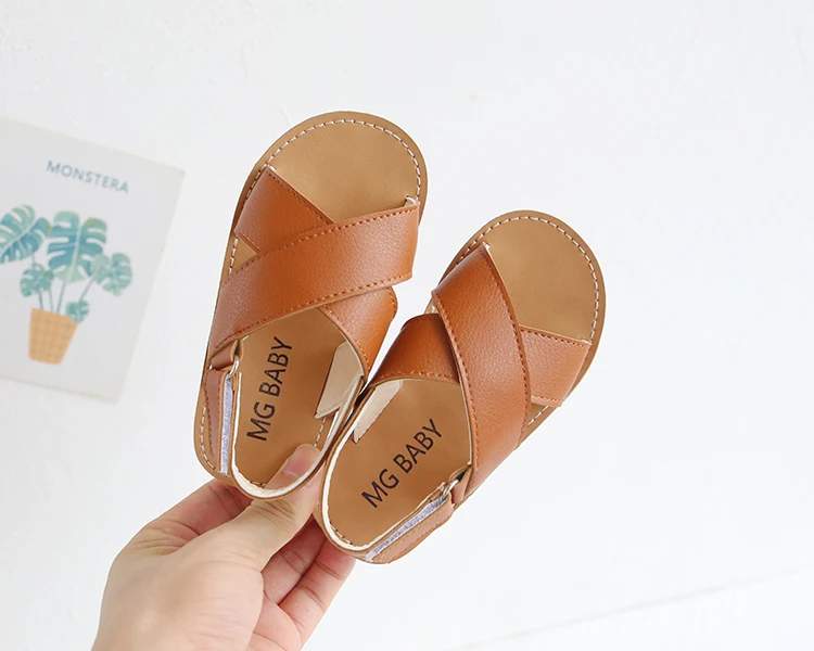 ULKNN Boys sandals 2021 summer new leather waterproof children's beach shoes baby sandals Girls beach shoes 1-3-7 years old kids children's sandals near me