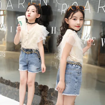 

2020 new sweet children's suit girl summer children's lace denim shorts two-piece tide
