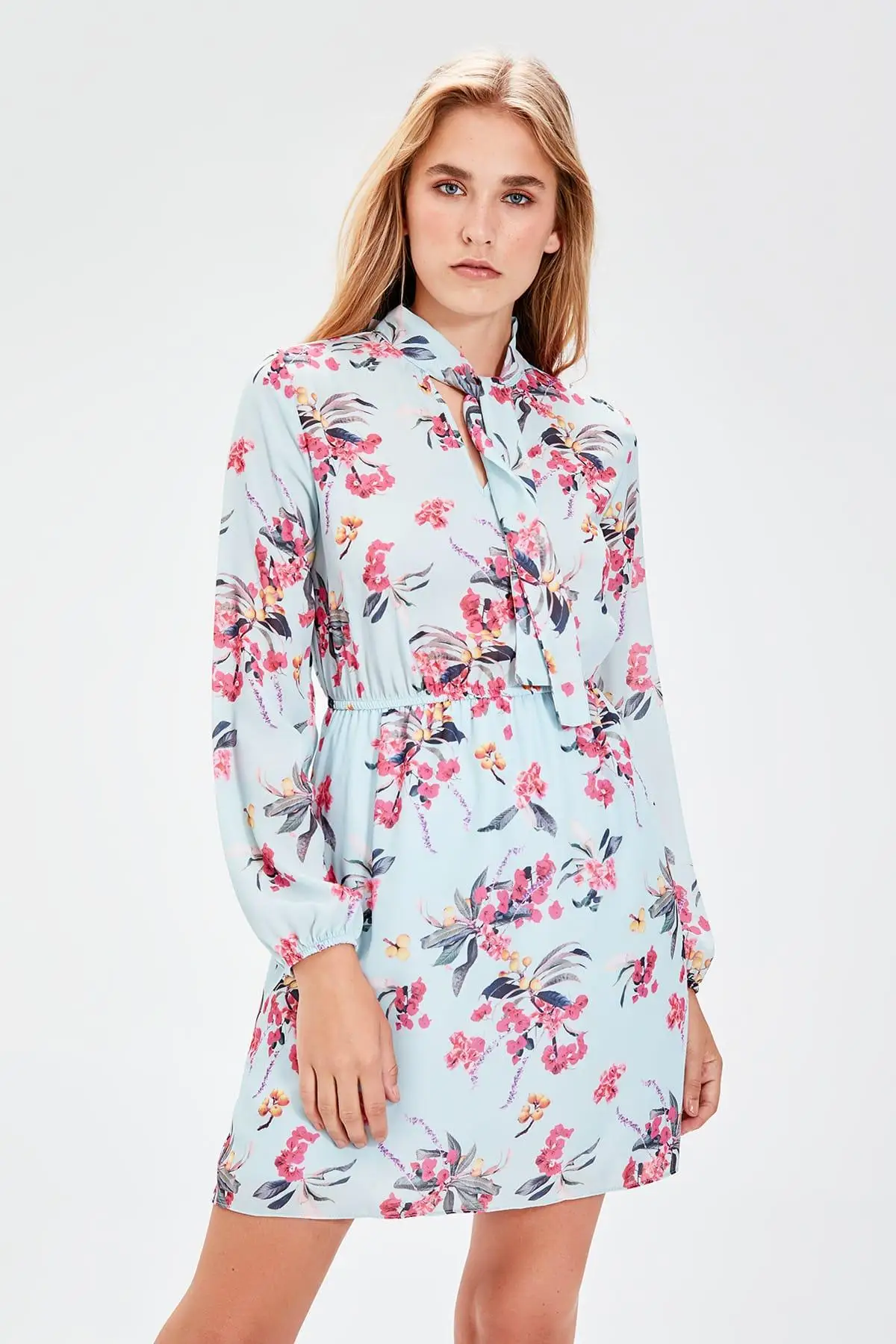 

Trendyol Mint Flower Decorated Dress TWOAW20EL0049