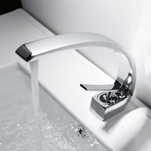 Wash Basin Faucet Hot / Cold Water Bathroom Mixer TapT able Basin Single Handle Brass Tap Elegant Crane Tap Bathroom Accessories