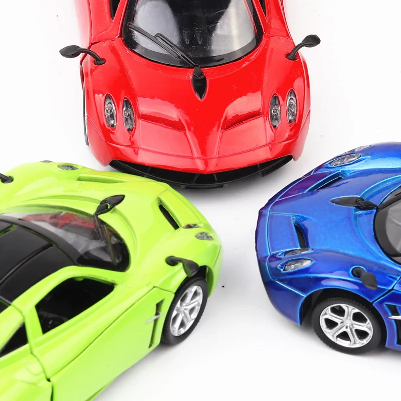 Kopen Schaal 132 Legering Model Diecast Licht Muziek Pull Back 4 Deuren Open Auto Speelgoed Voor Kinderen Hot Wieltjes Pagane Kids speelgoed Ferra Wiel