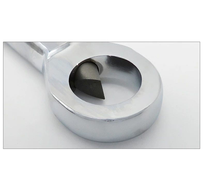 4454496189_1061668573