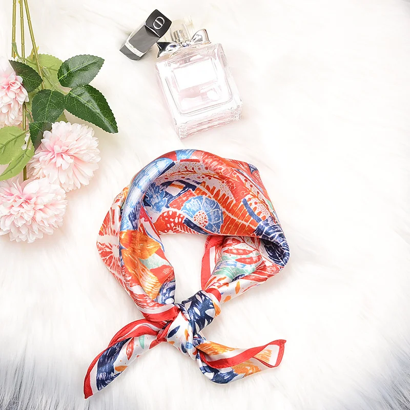 Рисунок 6 - Маленький квадратный шарф в китайском стиле