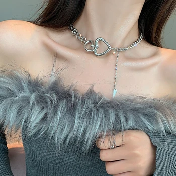 

AOMU 2020 Metal Thick Chain Necklace Heart Fringe Crystal Pendant Necklace Love Necklace For Women Jewelry Party