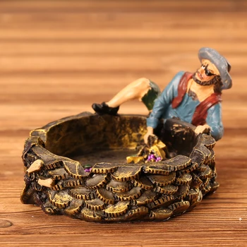 

Direct sales new creative retro Mediterranean pirate modeling ashtray multi-function trend personality creative bar ornaments