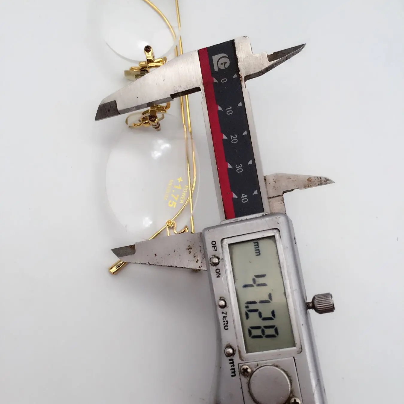 F1AD35A71644B13A45E6C87CA392AB