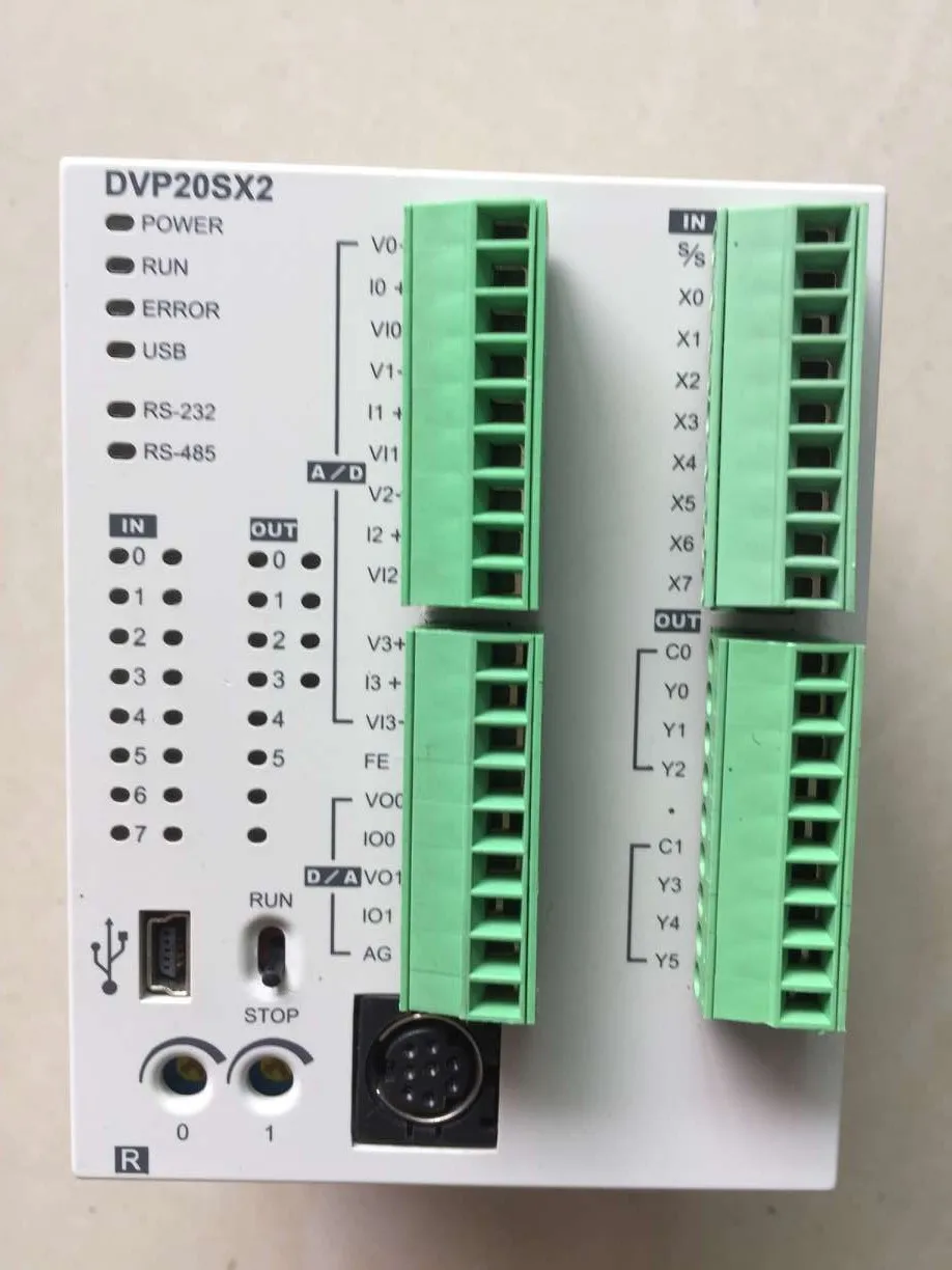 

Original Delta DVP20SX211R PLC 24VDC 8(4AI) 6(2AO) relay output module Analog in box