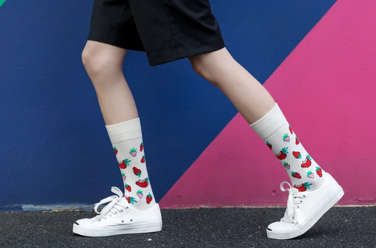 Осень зима Harajuku каваи счастливые носки женские новые модные Клубничные забавные носки креативные высококачественные милые носки