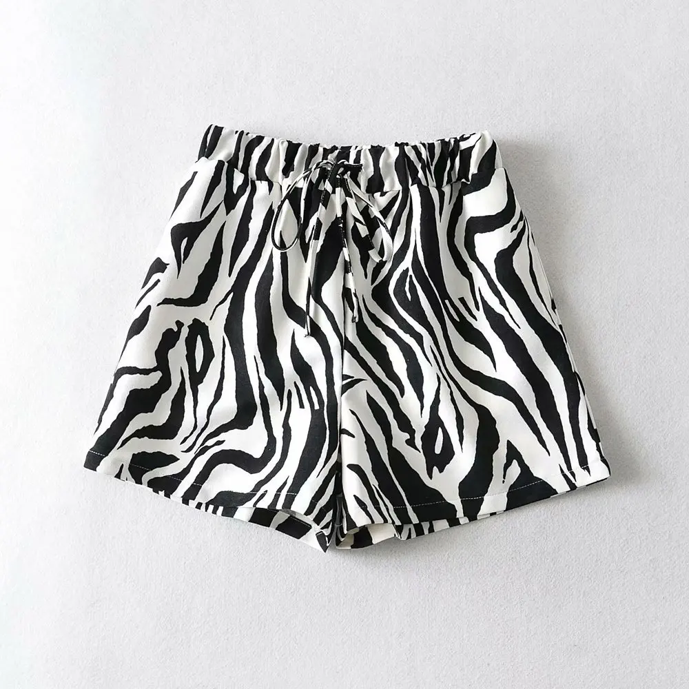 

Animal print loose waist drawstring loose casual shorts