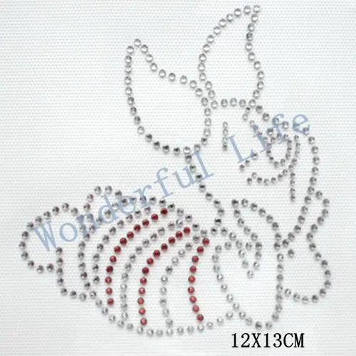 Free shipping piglet for baby and kids in red with white clear crystal Iron On Rhinestone Transfer hotfix design garments | Дом и сад