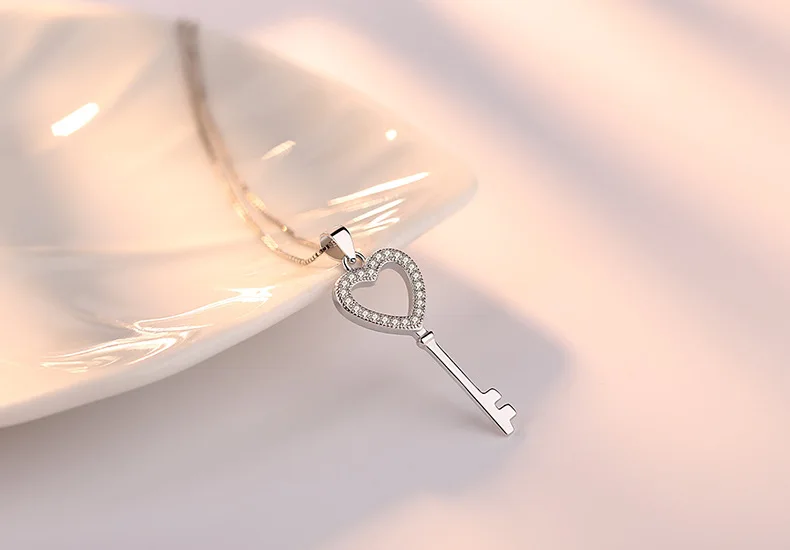 4282400037_248682925