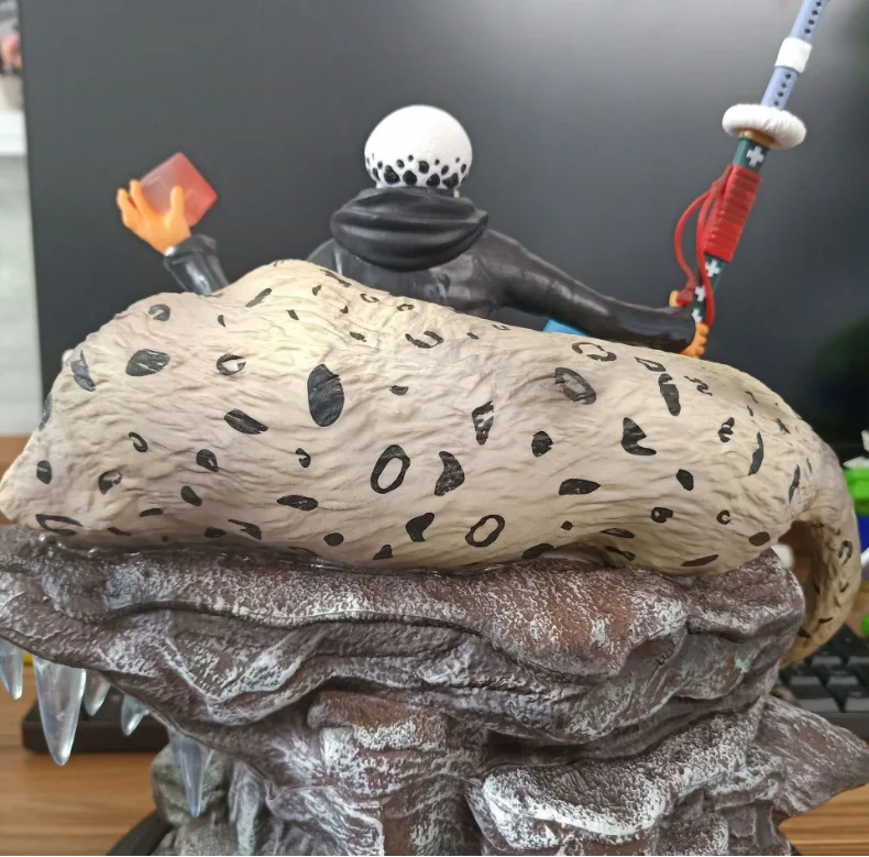 Аниме one piece GK Trafalgar Law on snow leopard сидя с драгоценным камнем ПВХ модель Фигурка Игрушки