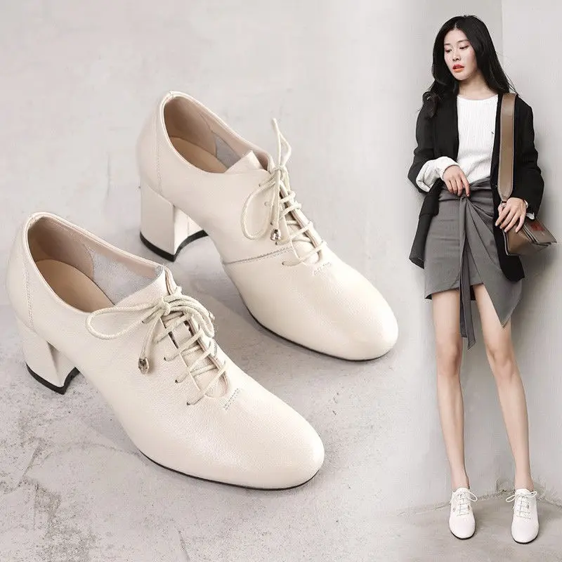 Zapatos individuales hondos para mujer, tacones medios, puntiagudos, cordones, estilo británico, color negro y Beige, novedad de 2020