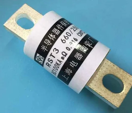 Предохранители: RST3 AC500V 250A BC120KA/RST3 660/250 200A BC120KA aR