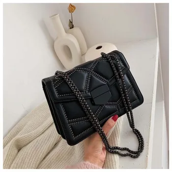 

2020 women's shoulder bag, three-dimensional rivet small square bag, Single Shoulder Messenger Bag