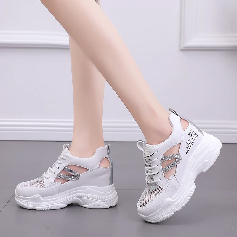 

new running shoes Thick bottom Vulcanize Female Fashion Sneakers spring and summer All-match big size 35-40 white shoes U21-58