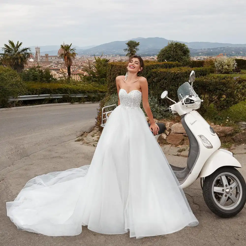 ball gown with sweetheart neckline