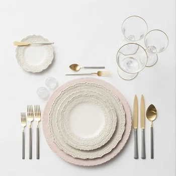 

13 Inch Nordic Creative Personality Pure Hand-painted Lace Ceramic Plate Restaurant Wedding Household Pad Plate Cutlery Plate