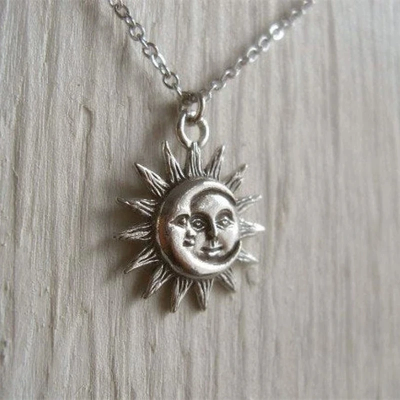 Dainty-Gold-Silver-Color-Sun-and-Moon-Necklace-Charm-Pendant-Necklaces-for-Women-Famale-Wedding-Jewelry.jpg_.webp_Q90.jpg_.webp_.webp (2)