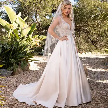 

Real Photo Backless Lace Appliques A-Line Wedding Dress Elegant V-Neck Robe De Mariée Chapel Train Bridal Gown