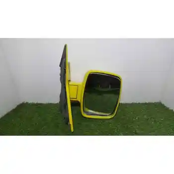 

64818 Right rearview Mercedes Vito Box (638)