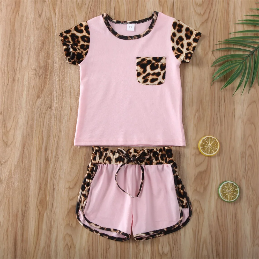 От 1 до 6 лет, летние комплекты одежды для маленьких девочек, топ с короткими рукавами, штаны, шорты, одежда с леопардовым принтом