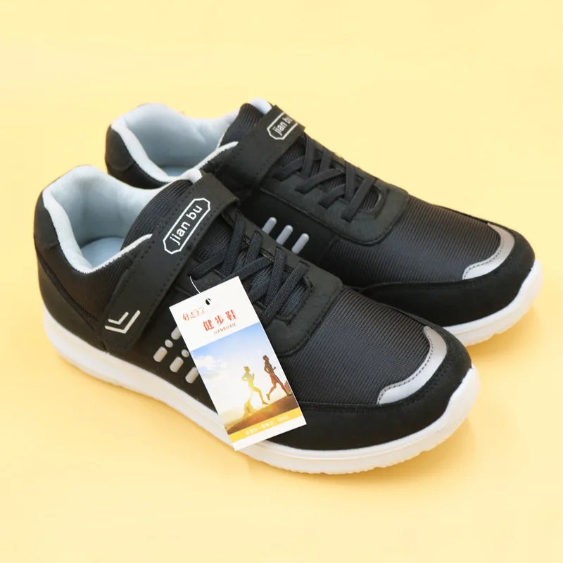 

Spring Middle Aged And Elderly People Walking Shoes CCTV Celebrity Style Travel Casual Mom And Dad Shoes Soft Bottom Warm Runnin