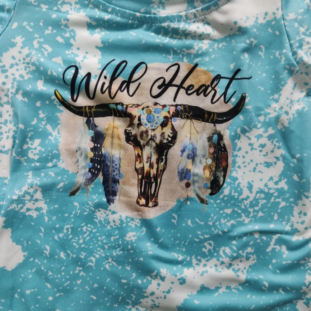 Топ с короткими рукавами и принтом «Wild heart»; комплект со штанами-колокольчиками; Изысканная одежда для маленьких девочек