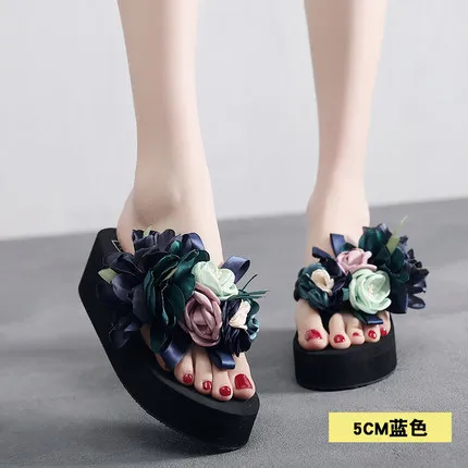 5cm-heel-blue Новинка года; женские шлепанцы; Вьетнамки; женские сандалии; женская пляжная обувь с цветком; модная Уличная обувь на плоской подошве; шлепанцы с цветочным узором на высоком каблуке 5 см - Цвет: 5cm-heel-blue