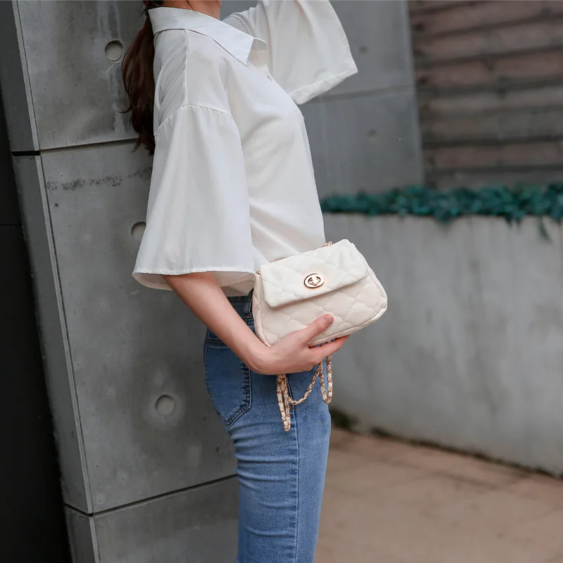 Korean version of the new diamond chain bag cloud bag simple Joker shoulder diagonal bag small fresh women's bag
