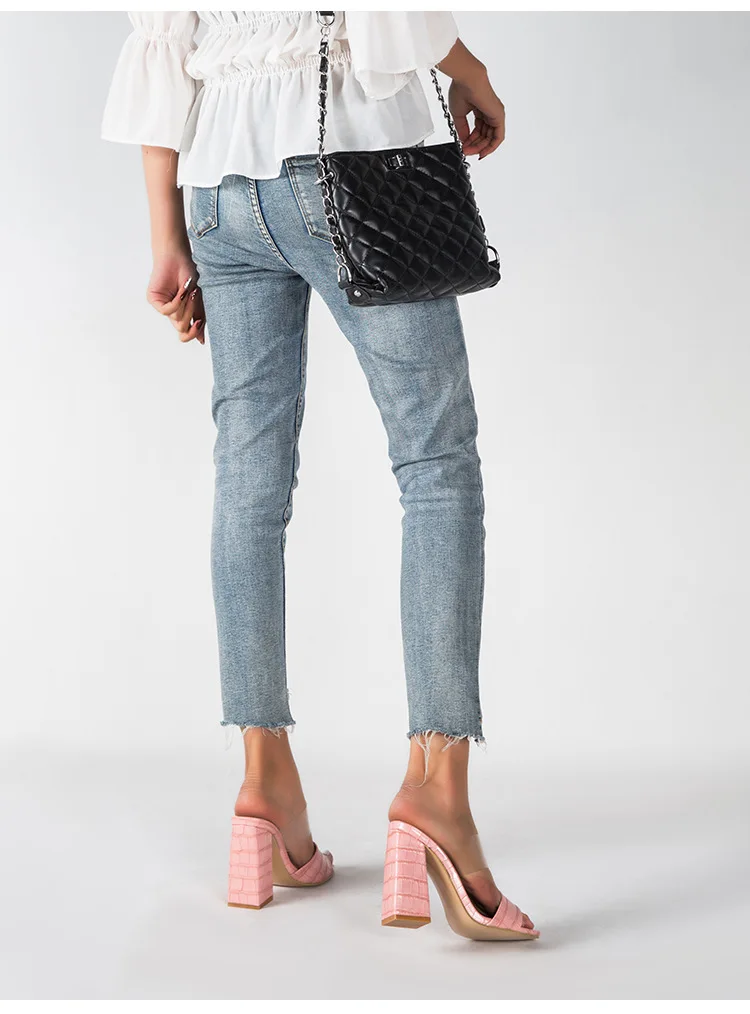 12925142304_675705618