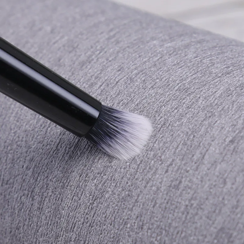 Double-Ended Eye Contour Makeup Brush - BLACK Shade Light Eye Shadow Smudge Smokey Liner Blending Beauty Makeup Tool 3
