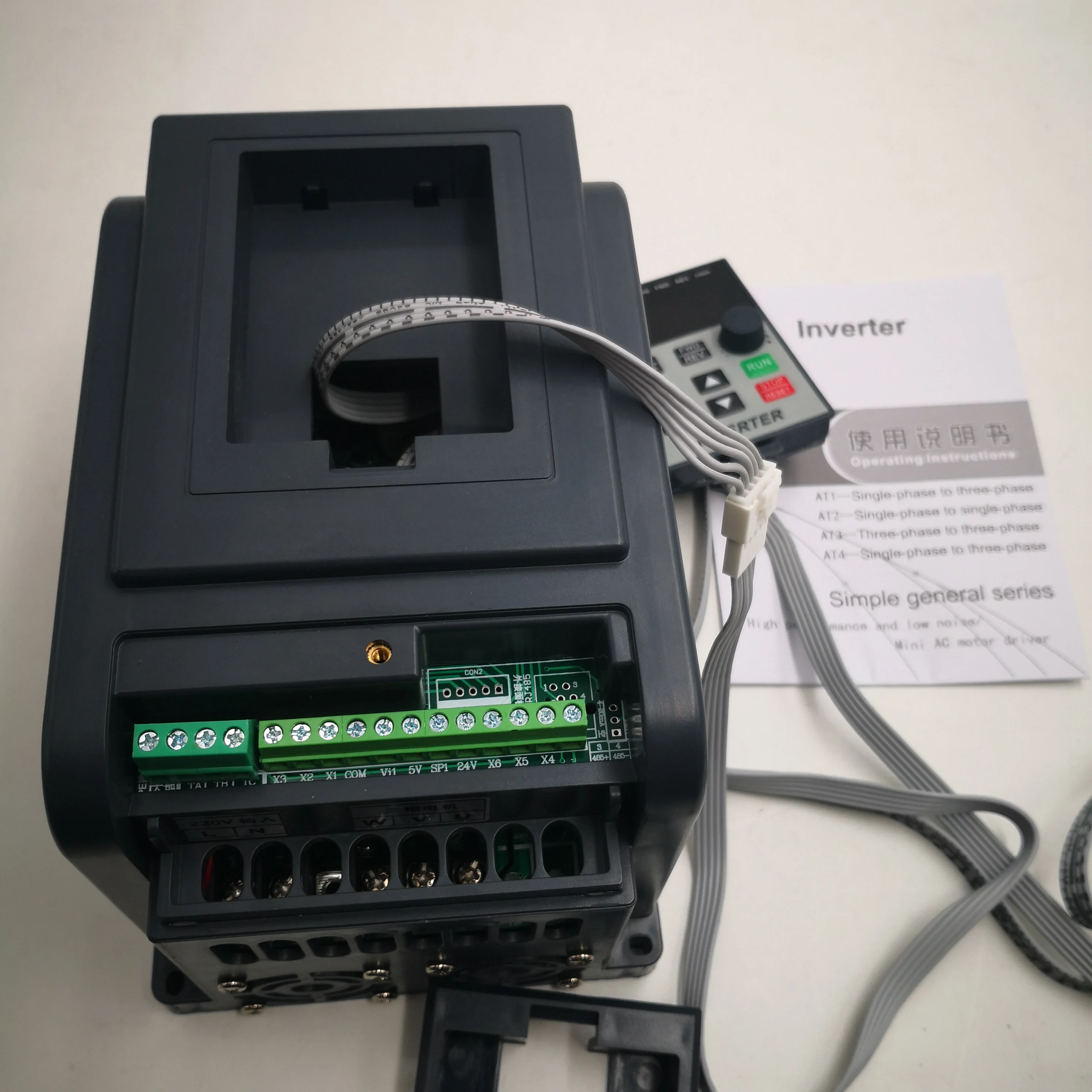 Инвертор AT4 220 кВт 380 В Выход однофазный бытовой электрический вход трехфазный в
