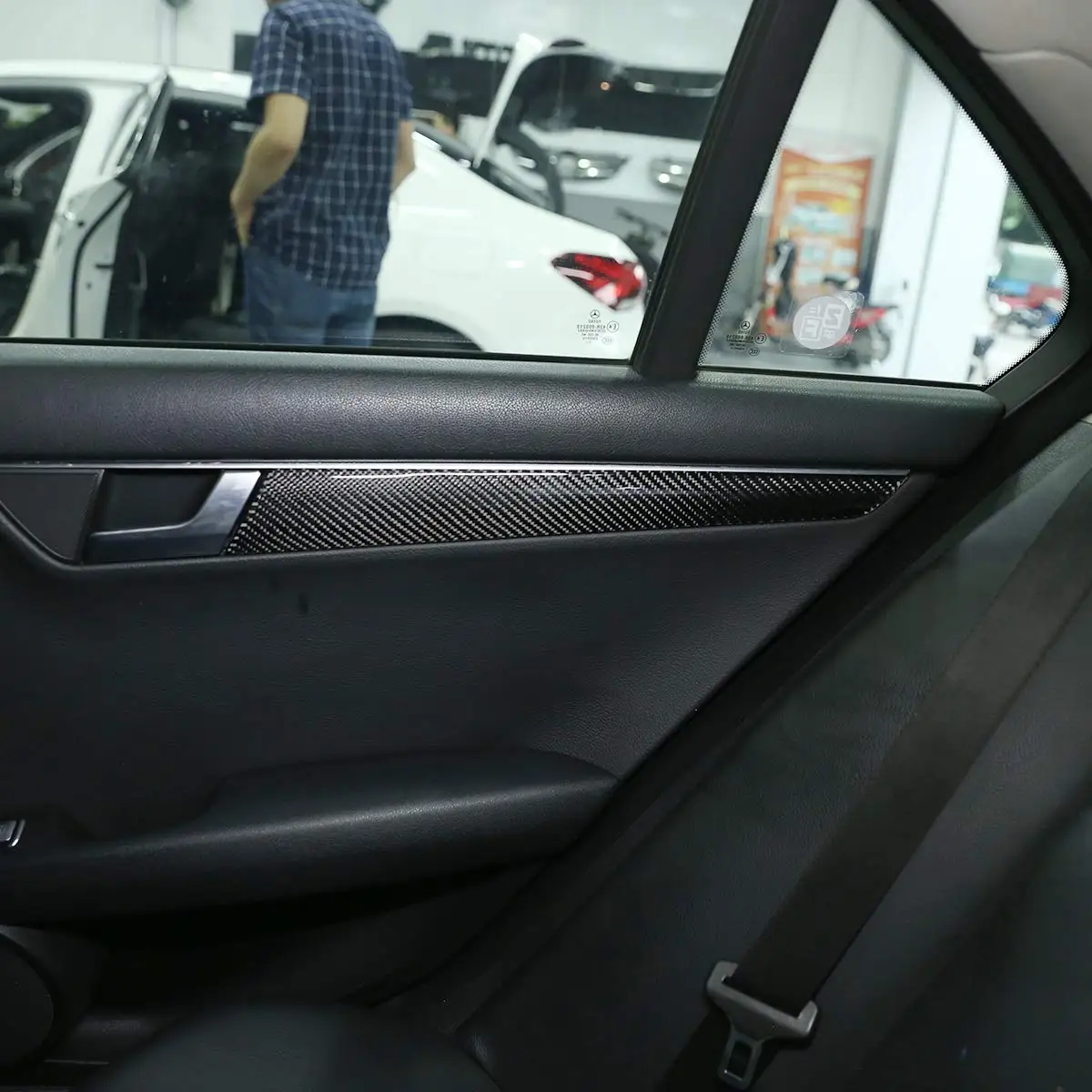 

Soft Carbon Fiber Interior Door Decoration Panel Cover Trim for Mercedes Benz C Class W204 2007-2013