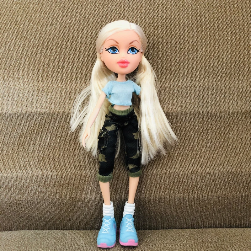 Оригинальные новые 23 см оригинальные модные фигурки BratzDoll спящие вечерние красные волосы YASMIN красивые MGAdoll лучший подарок для ребенка