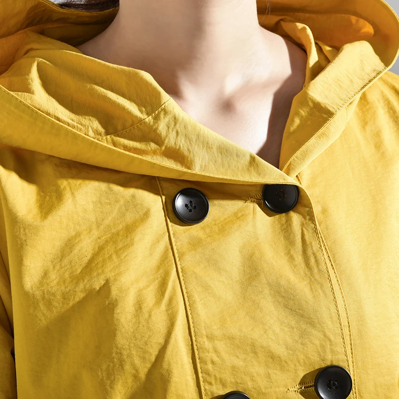 [EAM] New Spring Autumn Hooded Long Sleeve Double Breasted Yellow Pleated Loose Big Size Jacket Women Coat Fashion JO399