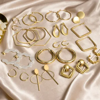 

New Simple Plain Hoop Earrings 2020 Fashion Big Circle Hoops Statement Gold Color Metal Earrings for Women Party Female Jewelry