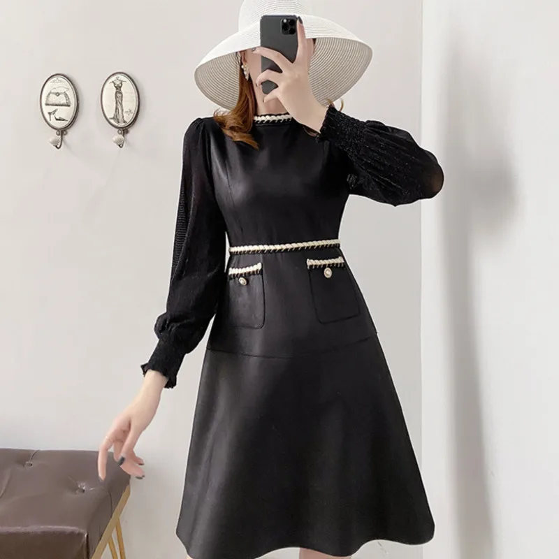 

2020 Spring Autumn New O-Neck Puff Sleeve Women Dress Women Elegant Sweet Elastic Waist Lady Leather Black Dresses QX883