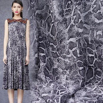

19 Summer New 114cm Width 10 Momme 100% Silk Serpentine Printed Georgette Fabric for Women Dress Fashion Cloth Free Shipping Hot